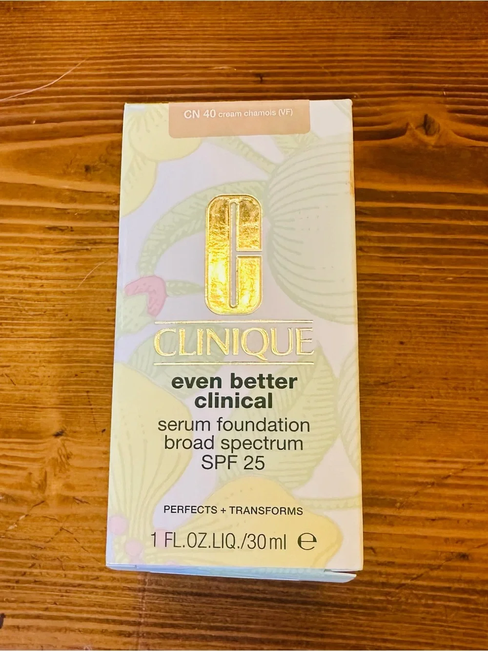 Clinique Even Better Clinical Serum Foundation CN 40 Cream Chamois. Tested once